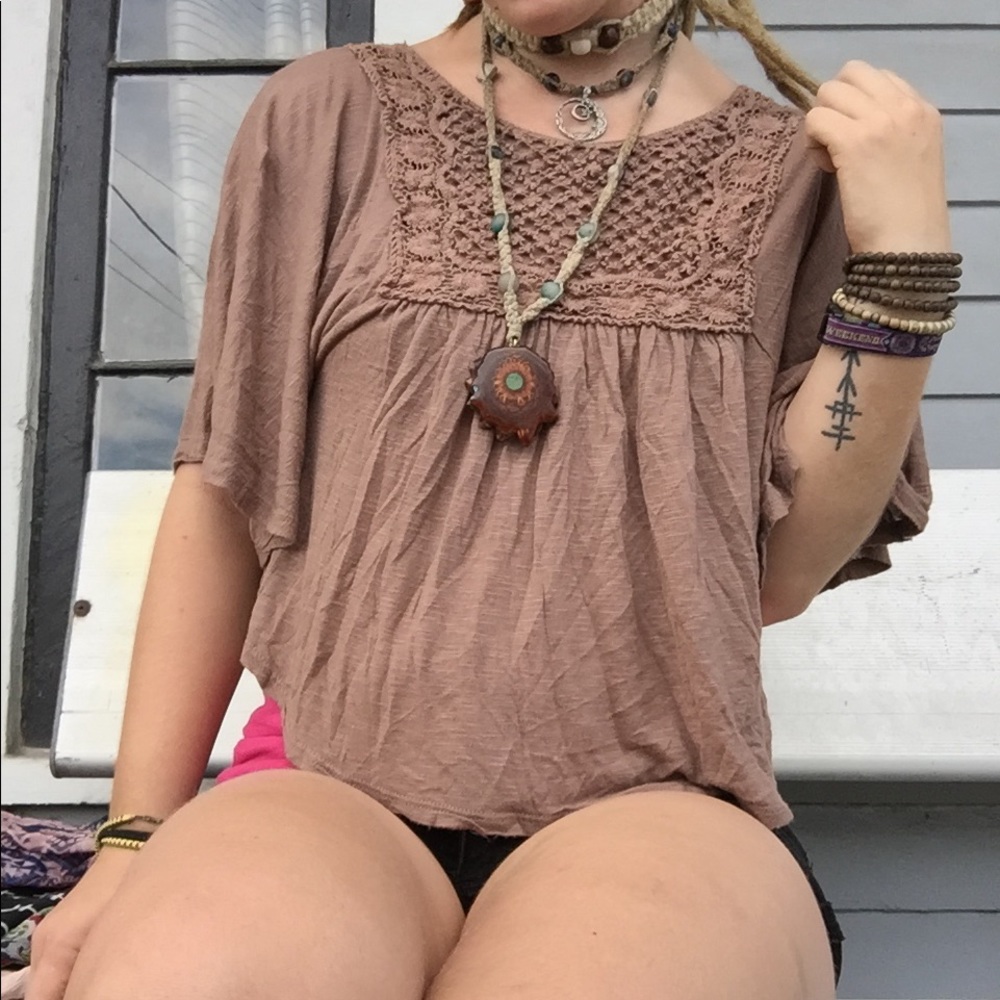 Julie’s closet maternity shirt